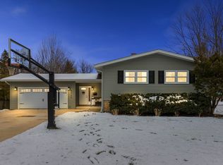 5715 Fairmount Ave, Downers Grove, IL 60516