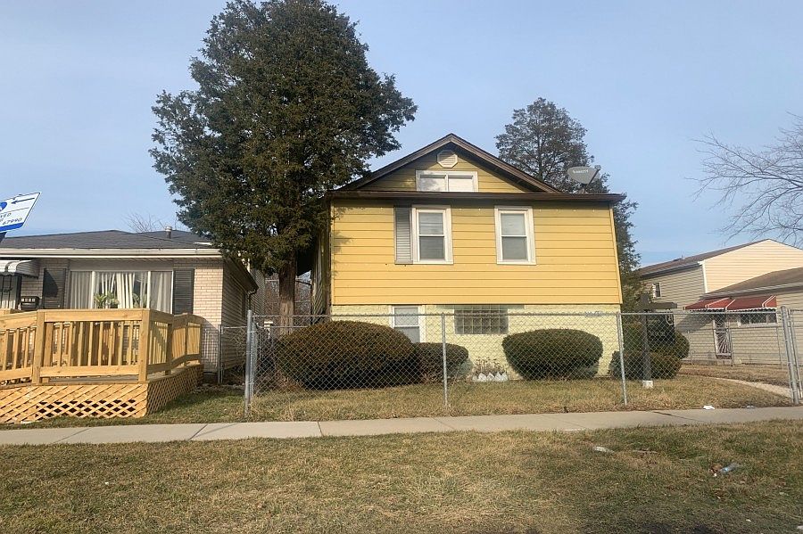 1st image of 1646 W Montvale Ave
