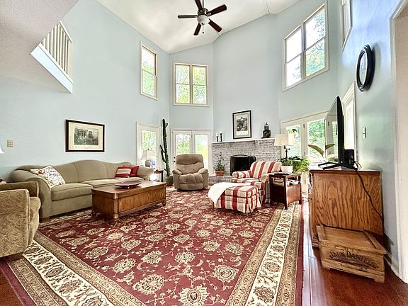 5th image of 331 Huffman Park Rd