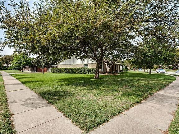 3rd image of 12554 High Meadow Dr