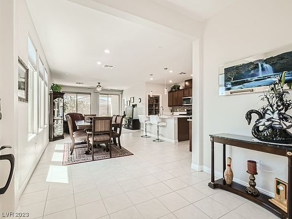 4th image of 2401 Albury Ave