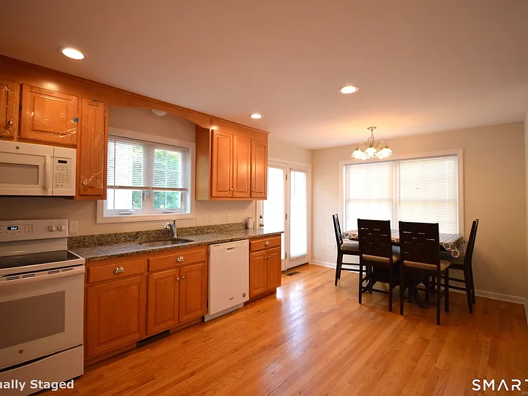 173 Saybrook Rd — Photo 7