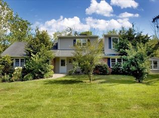 145 Mendham Rd E, Mendham, NJ 07945