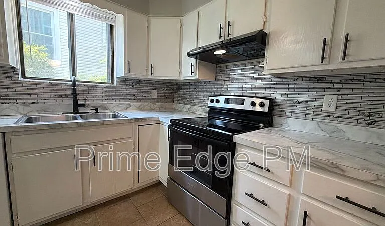 1541 S 21st St #1 — Photo 1