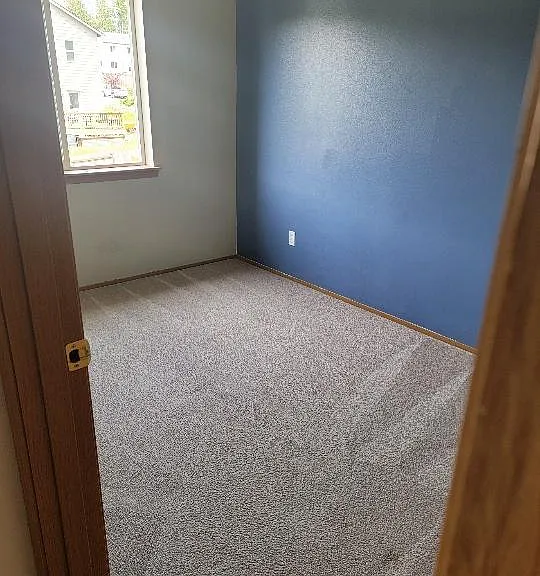 407 NE Max William Loop — Photo 9