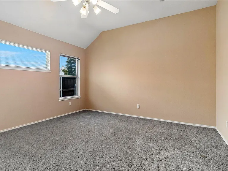 10610 Stone Falls Ln — Photo 19