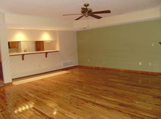 8665 Scenicview Dr APT 103, Broadview Heights, OH 44147