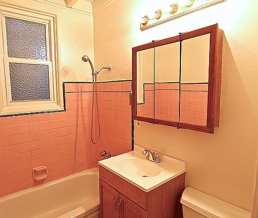 4th image of 25079 Thomas Ave