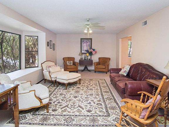 5th image of 1013 N Barkley