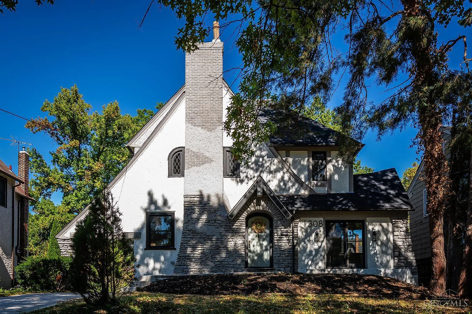1308 Avon Dr photo 1