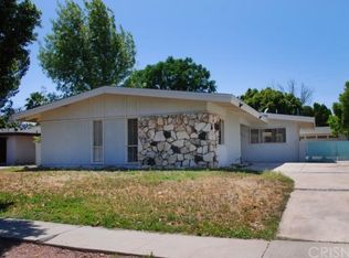 8449 Casaba Ave, Winnetka, CA 91306