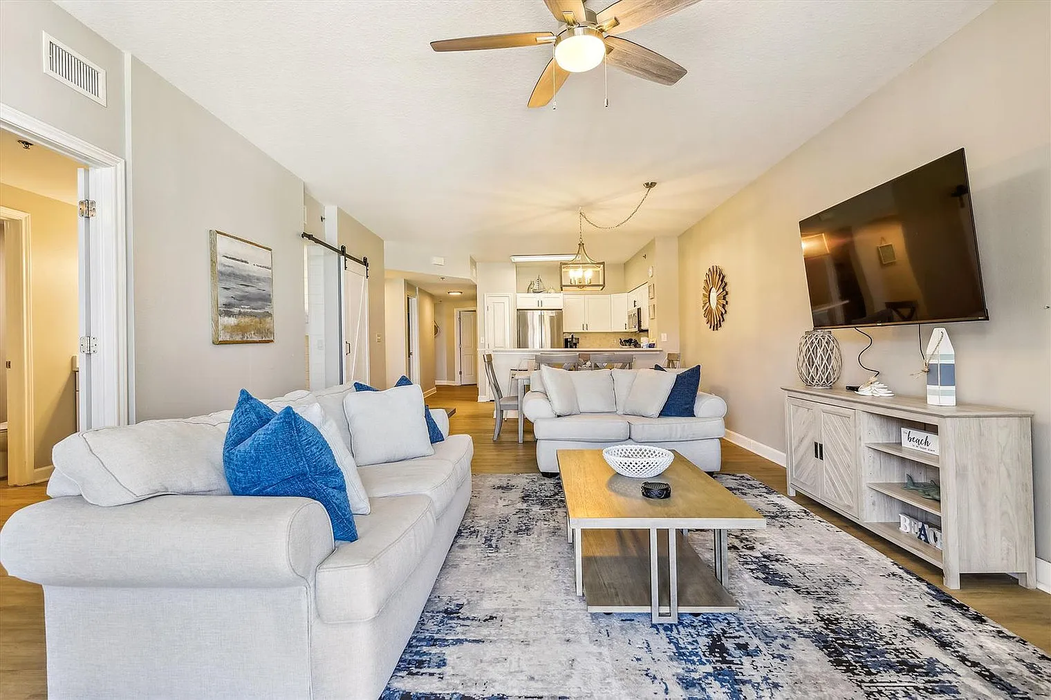 3 bed, 3.0 bath, 1496 sqft, $6,534 — Photo 3