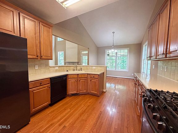 2nd image of 113 Vista Brooke Dr