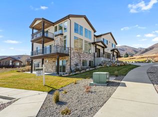1085 W Olympic Cir, Midway, UT 84049