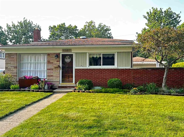 1307 Parliament Ave, Madison Heights, MI 48071