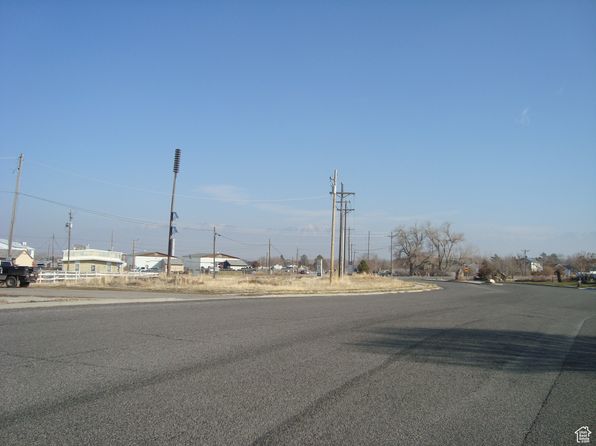600 W Clark St N, Grantsville, UT 84029