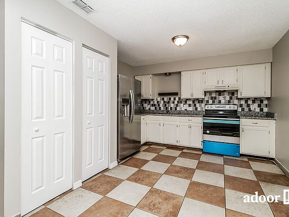 3rd image of 3470 Apple Orchard Dr