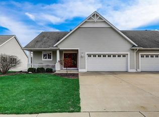 1857 Cherokee St #B, Grafton, WI 53024