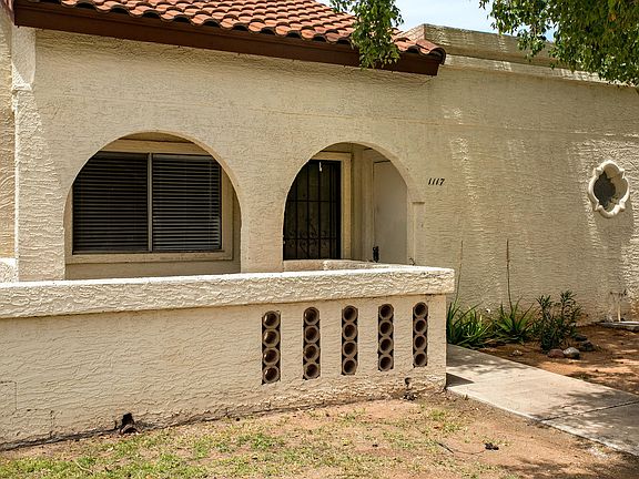 2nd image of 5136 E Evergreen Street #1117