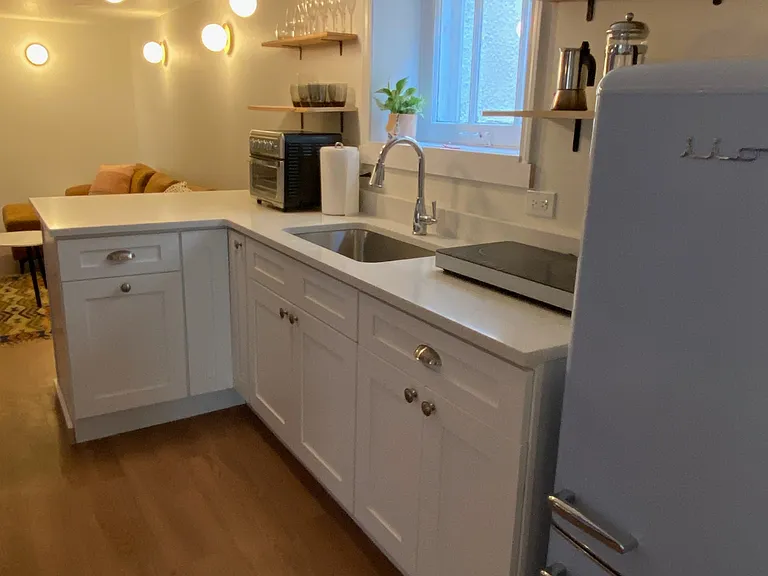 5122 N Bernard St — Photo 2