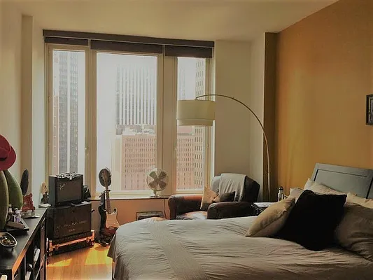 Rented by NY NY Condo, Inc | media 16