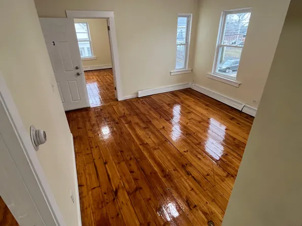 611 Chelmsford St #3, Lowell, MA 01851