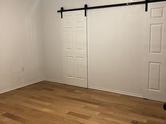 5th image of 1336 N Canyon St