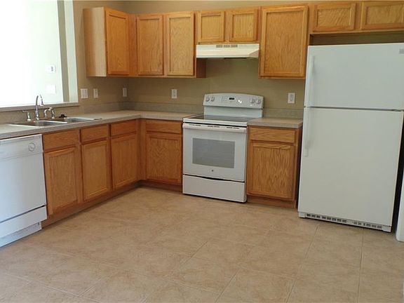 5th image of 424 Casa Marina Pl