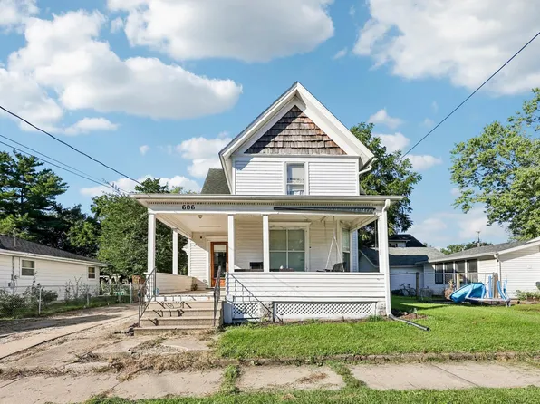 606 Chestnut St, Janesville, WI 53548