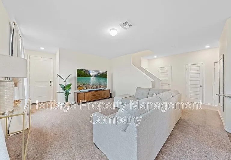 10643 W Military Dr #33 — Photo 16