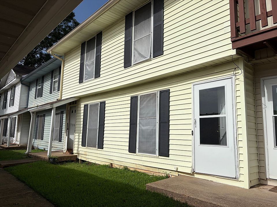 1st image of 2138 Airline Dr Unit 119