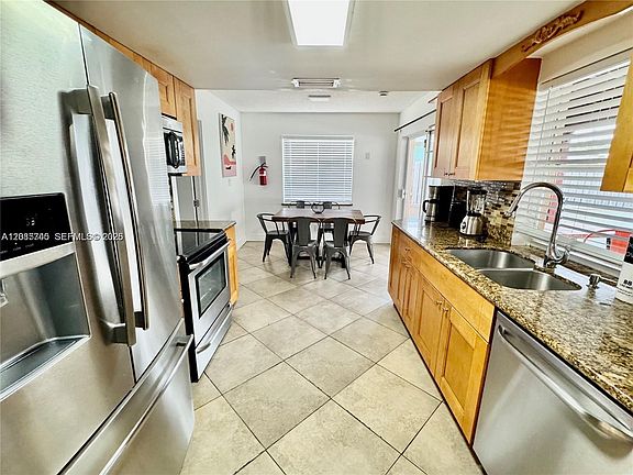 3rd image of 6481 Kimberly Blvd