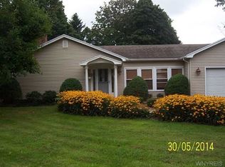 8052 N Bennett Hts, Batavia, NY 14020