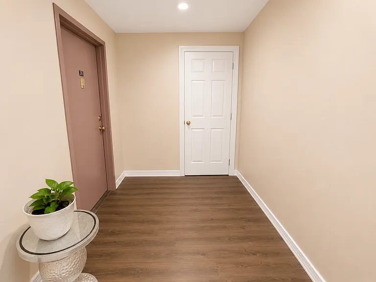4 Carnegie Ave #BASEMENT — Photo 9