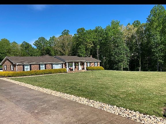 3rd image of 5303 Daniels Creek Rd