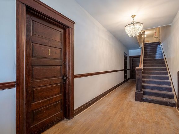 4th image of 108 N Broadway #1