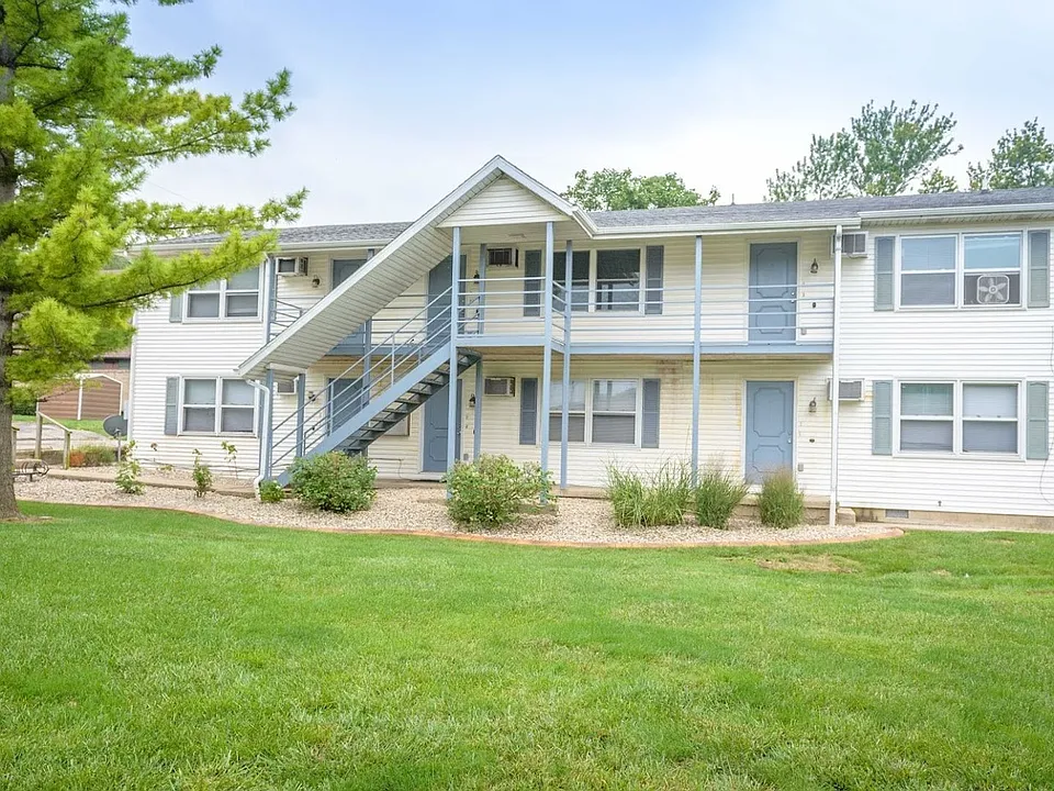 309 W Springfield Ave