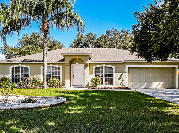 801 Clear Brook Ct, Fruitland Park, FL 34731