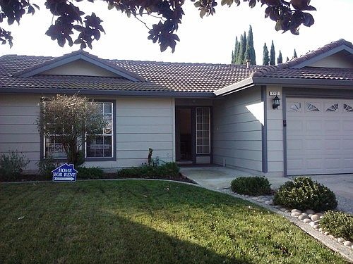 3rd image of 440 Mahogany Ln