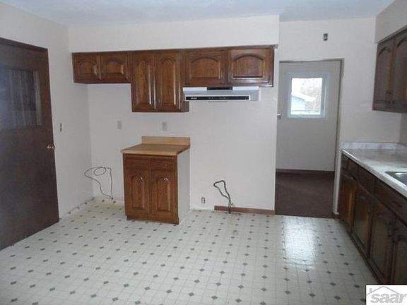 4th image of 608 5th Ave E