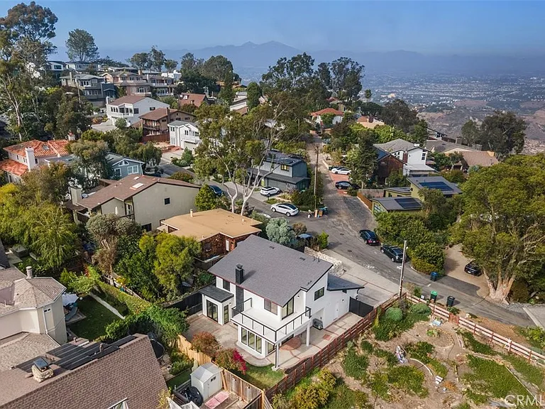 28851 Shady Pl — Photo 39