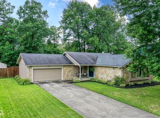 8407 Tanager Ln, Indianapolis, IN