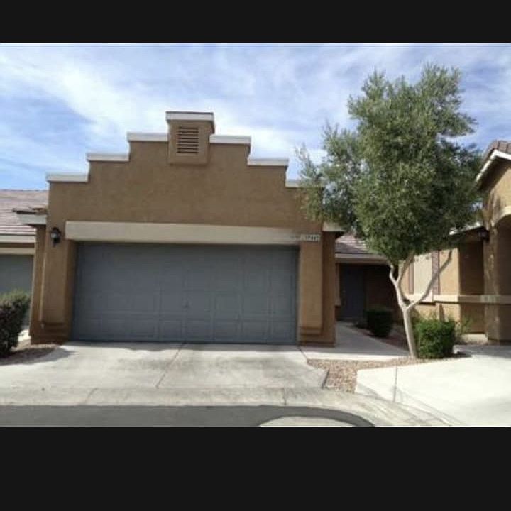 1st image of 10443 Madagascar Palm St