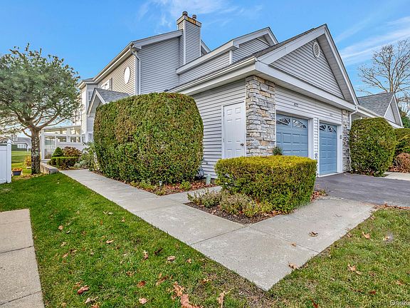 5th image of 477 Woodscreek Court