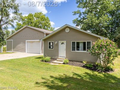 2411 Dean Dr, Highland, MI, 48356