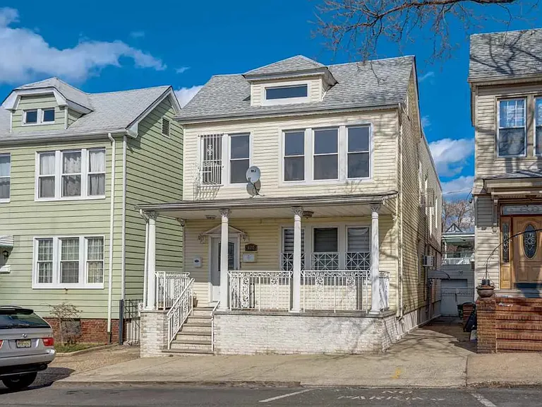 270 Stevens Ave #2 — Photo 15