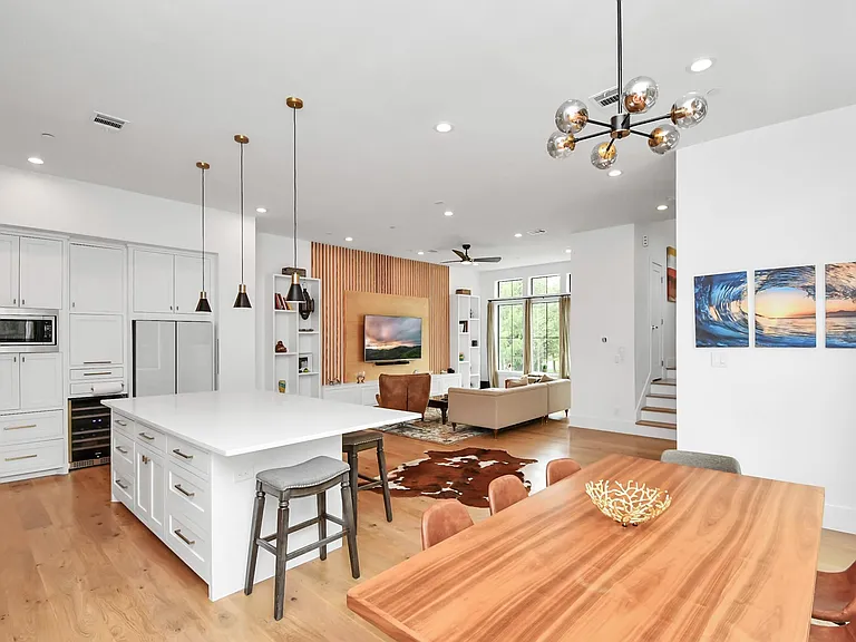 2303 Yupon St — Photo 27