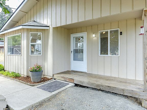 4th image of 82756 Howe Ln