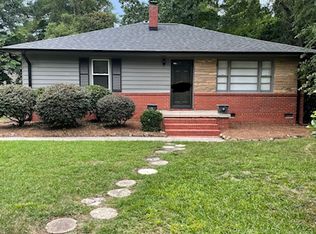 1208 W Pearsall St, Dunn, NC 28334