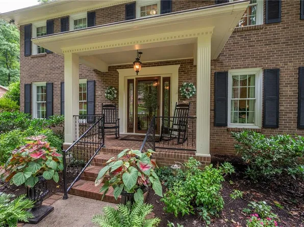 732 La Vale Dr, Clemmons, NC 27012